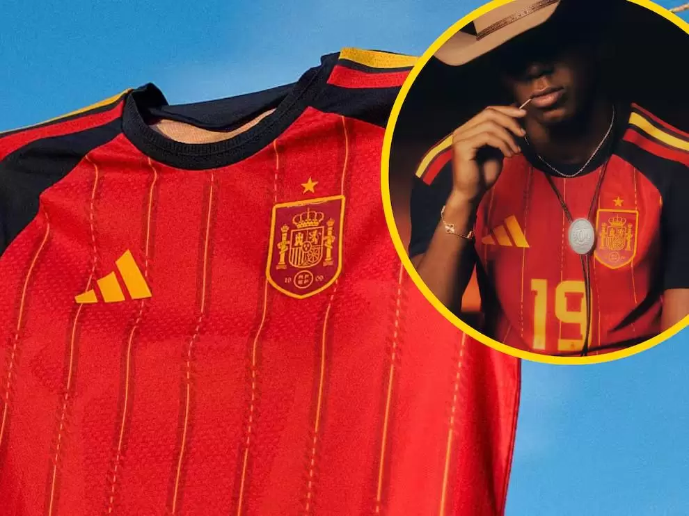 西班牙队球衣设计师:深蓝色致敬2010世界杯和伊涅斯塔绝杀球 西班牙队球衣设计师:深蓝色致敬2010世界杯和伊涅斯塔绝杀球