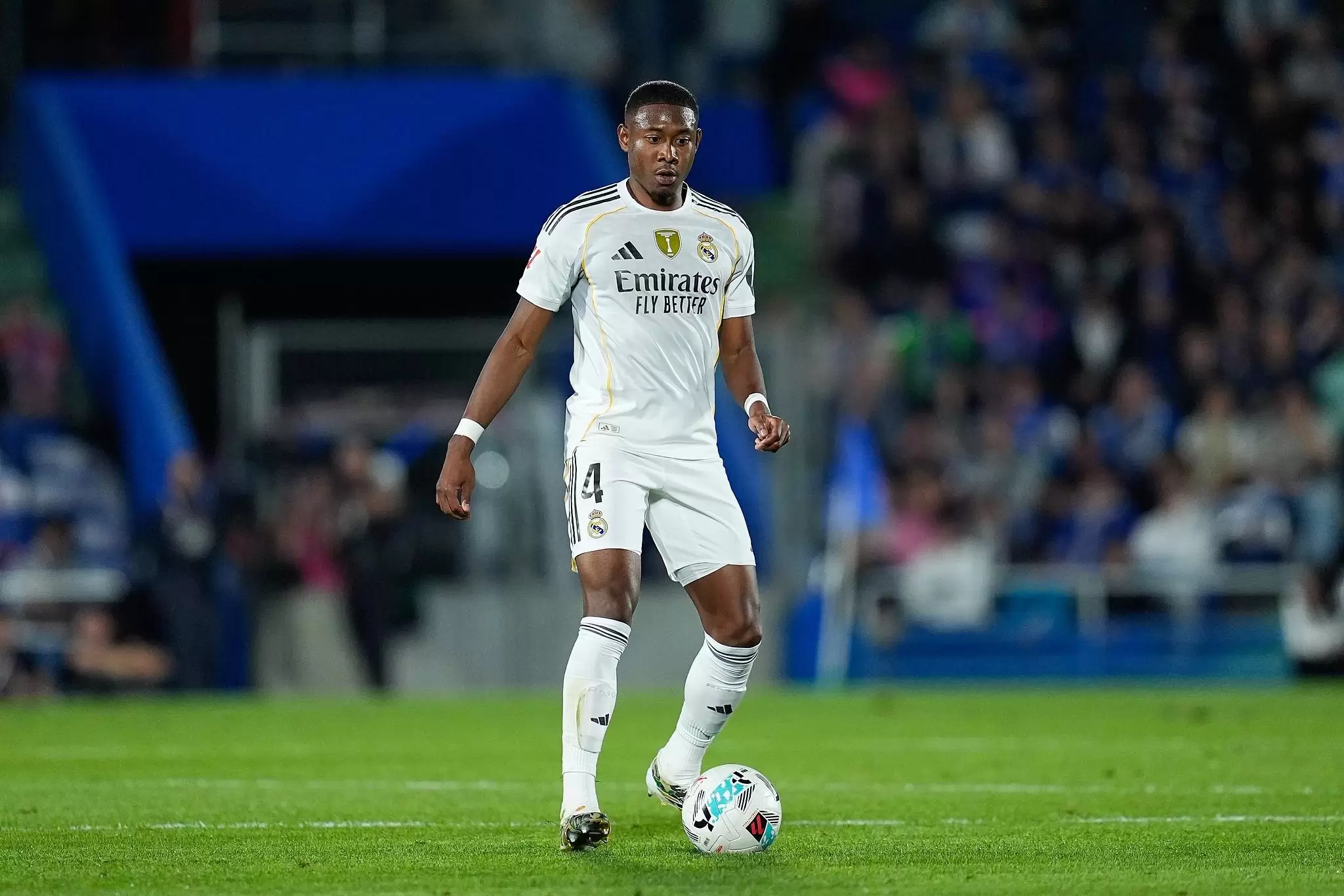 跟队:阿拉巴今天完成大部分团队训练,明天可进入大名单 跟队:阿拉巴今天完成大部分团队训练,明天可进入大名单