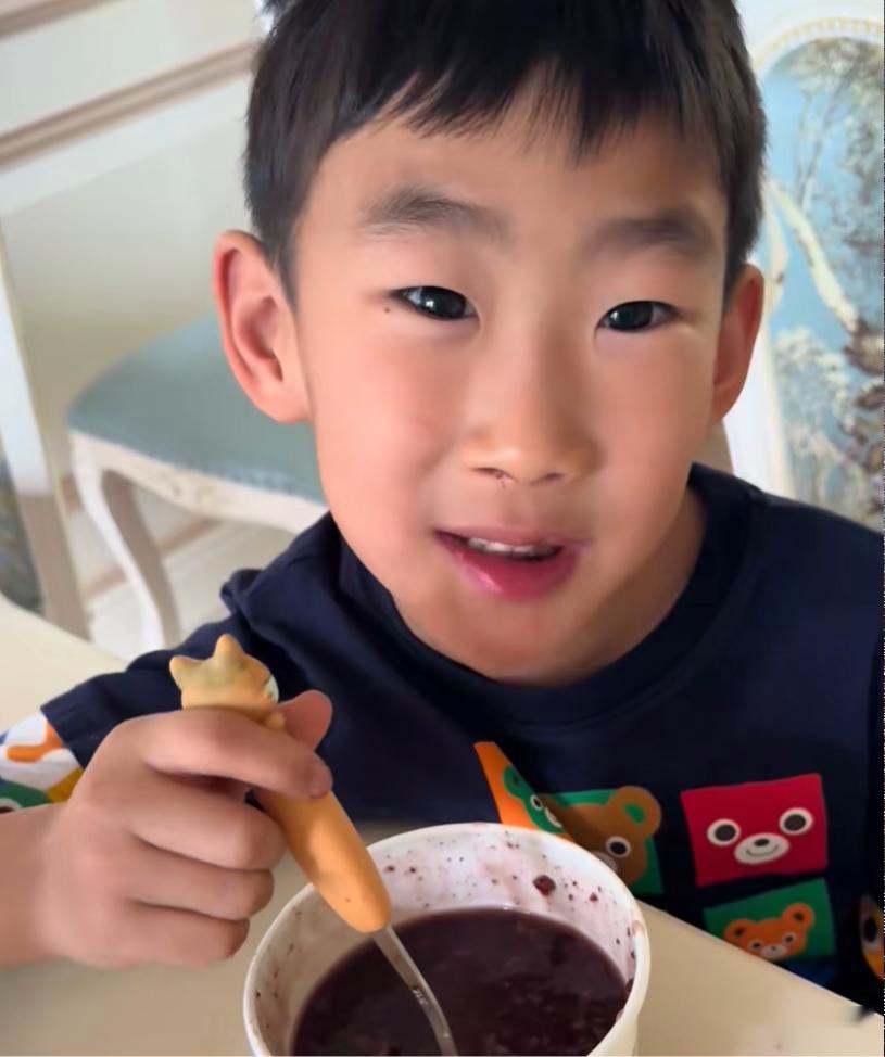 曾凡博重伤，谁注意周琦儿子糊糊？突然崩溃痛哭，球迷同等感受！ (http://www.cylawfirm.cn/) 体育 第2张