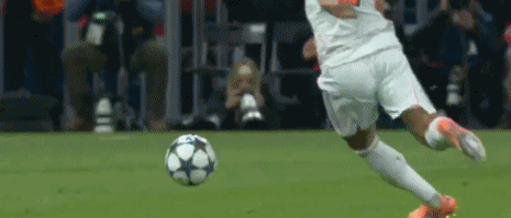 场上动作被质疑，于帕：不要无事生非，祝阿什拉夫早日康复