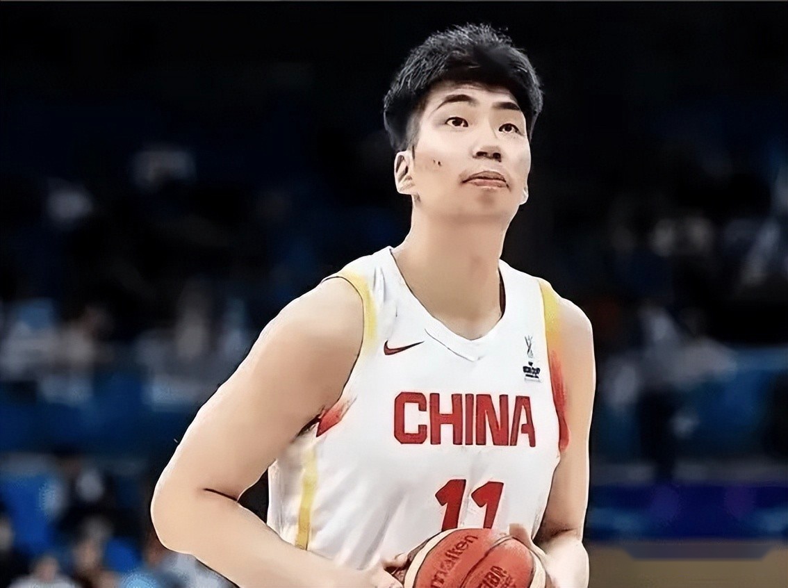 余嘉豪欧洲首秀！面对母队得7分8板，内线影响力依旧！ (http://www.zjmmc.cn/) hsti 第3张