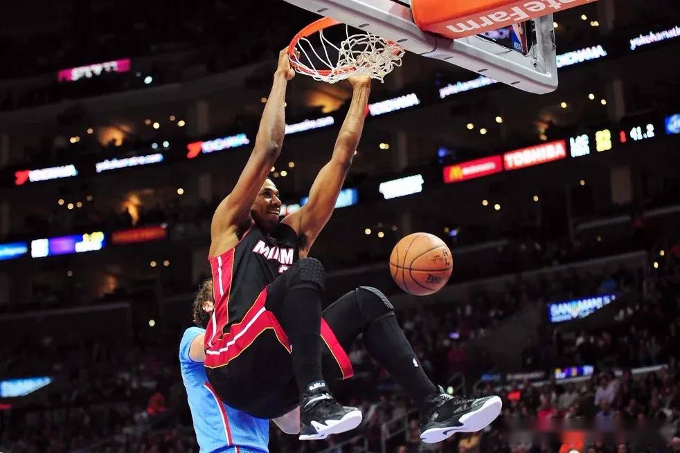 NBA盖帽王加盟上海！联手王哲林和张镇麟 (http://www.busunion.cn/) 体育 第5张