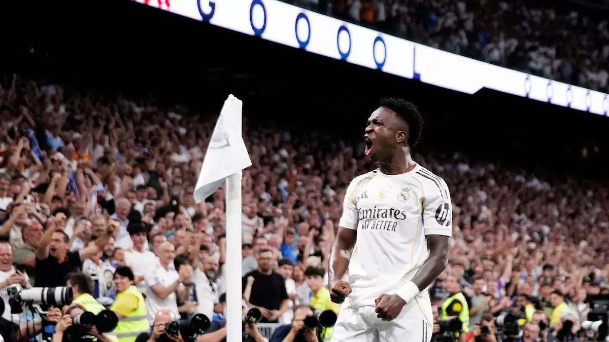 阿斯:维尼修斯希望继续为皇马效力,续约谈判已步入正轨 阿斯:维尼修斯希望继续为皇马效力,续约谈判已步入正轨