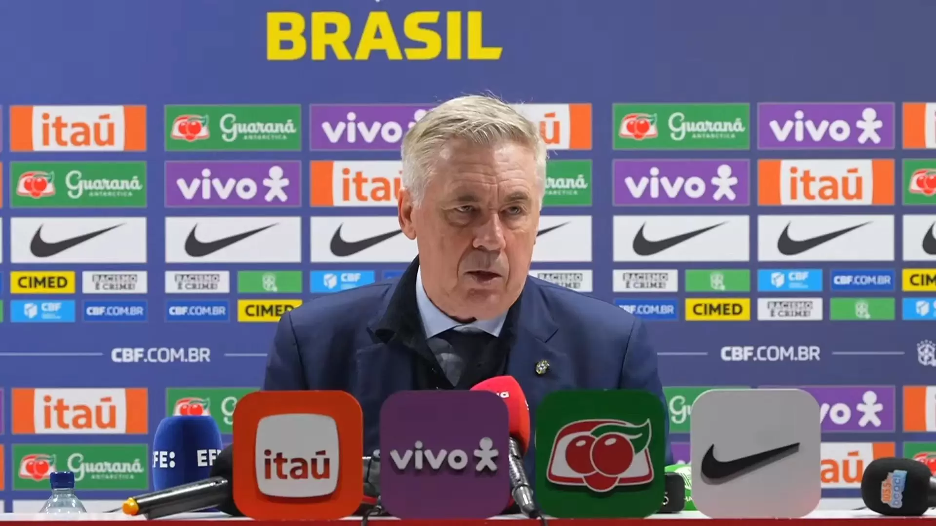 安帅:米利唐踢右后卫表现很好;有些惊讶埃斯特旺的天赋 安帅:米利唐踢右后卫表现很好;有些惊讶埃斯特旺的天赋