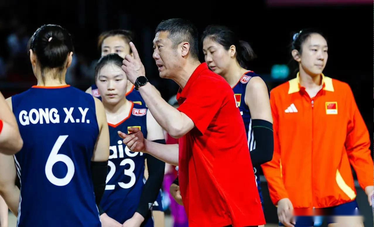 女排世锦赛新战报：中国女排3-0多米尼加，小组3连胜淘汰赛战法国 (http://www.zjmmc.cn/) hsti 第3张