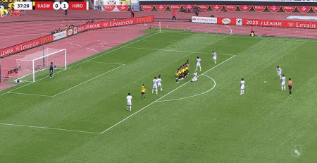 广岛三箭3-1柏太阳神夺冠,热尔曼-良、东俊希建功 pet 第4张-傲来网 广岛三箭3-1柏太阳神夺冠,热尔曼-良、东俊希建功 (https://www.olegood.com/) pet 第4张