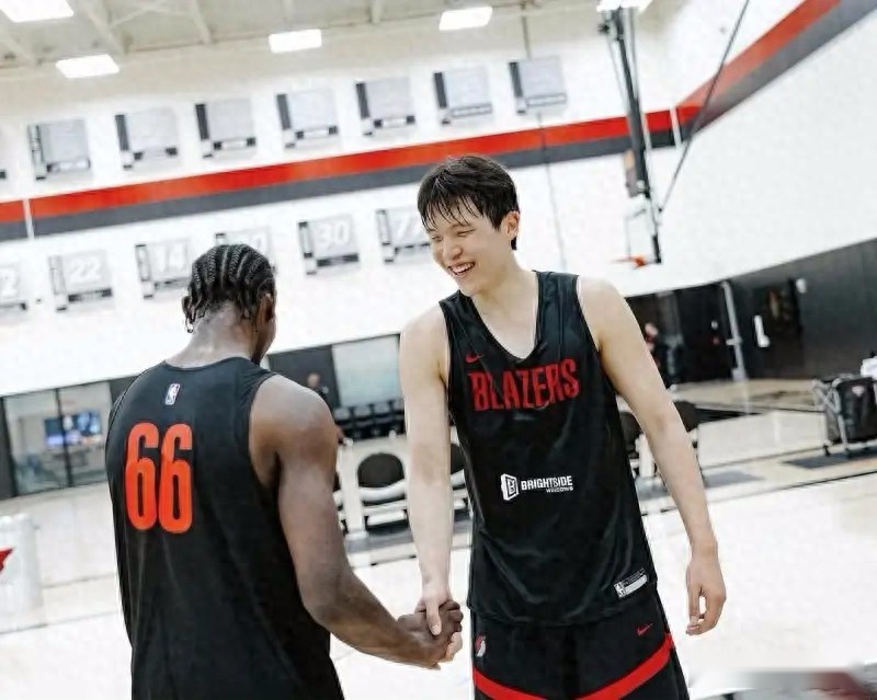 杨瀚森试训开拓者采访！解析过程，自评中规中矩，明天背靠背试训 (http://www.armanice.com/) 体育 第1张