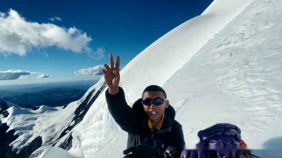 无名之辈，登顶贡嘎 (http://www.busunion.cn/) xiami 第20张