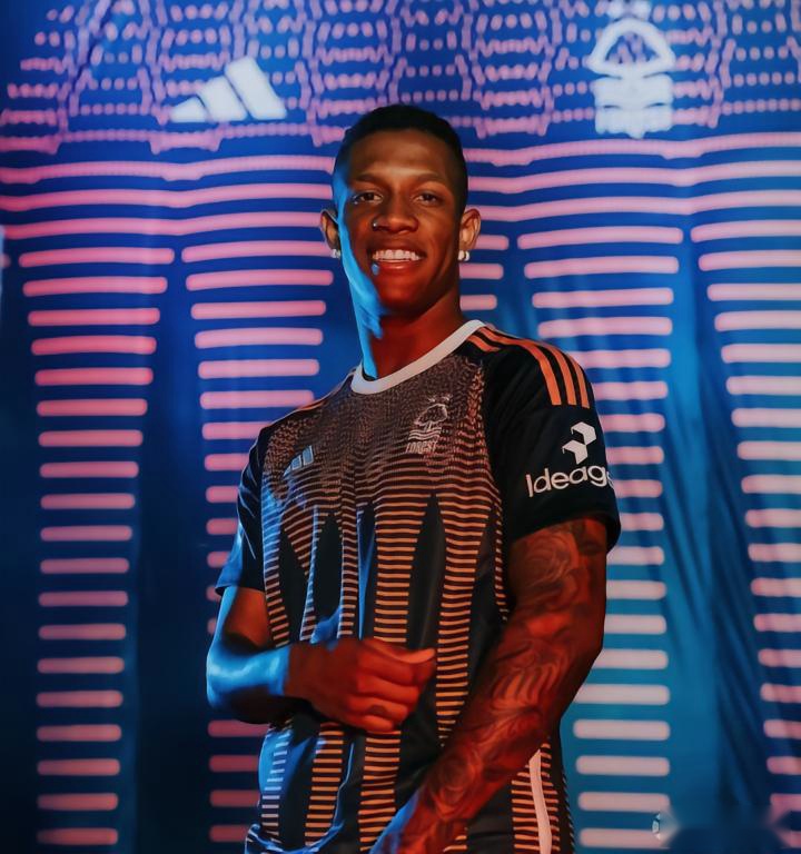 诺丁汉森林主场迎战曼城 精彩对决全程直播呈现