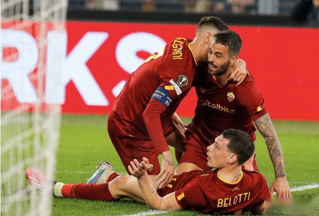 意甲焦点战热那亚与比萨的保级生死战