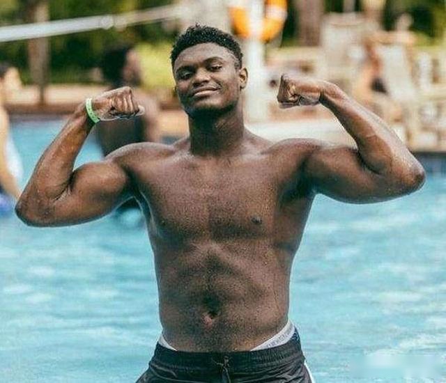 22岁躺赚4.7亿？锡安或赛季报销，3年只打85场比赛，开始跌落神坛