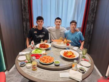 杨鸣请被禁赛球员吃饭：犯错就要承担后果和积极面对 (http://www.smallgear.cn/) 体育 第1张