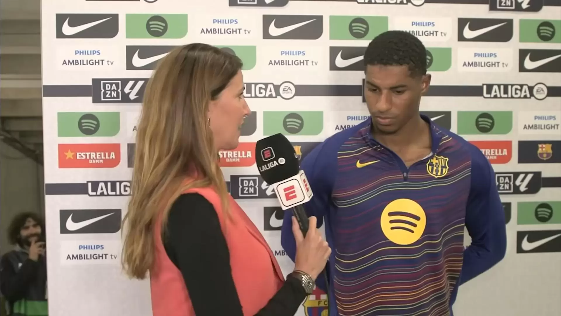 拉什福德:亚马尔心态很好,他知道下一场比赛永远是最重要的 拉什福德:亚马尔心态很好,他知道下一场比赛永远是最重要的