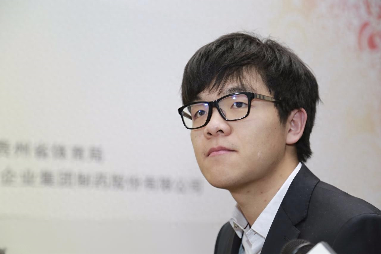 柯洁夺冠放声大哭！豪取棋圣战3连冠，当场泣不成声，获60万奖金 (http://www.armanice.com/) 体育 第1张