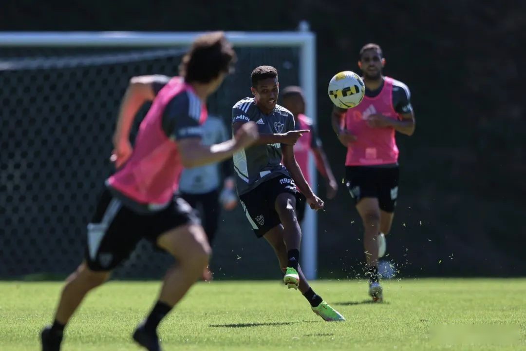 张磊：巴甲 米内罗竞技多线消耗 会翻车吗？