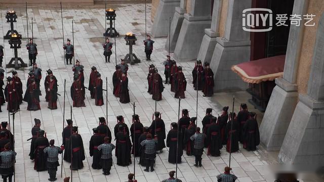 大秦赋：赵姬嫪毐回咸阳，带来两个孩子惹祸端，嫪毐之乱正式开启