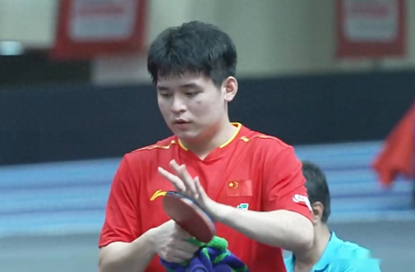 林诗栋横扫黄镇廷！全方位压制，助男团1-0领先中国香港！ (http://www.busunion.cn/) xiami 第1张