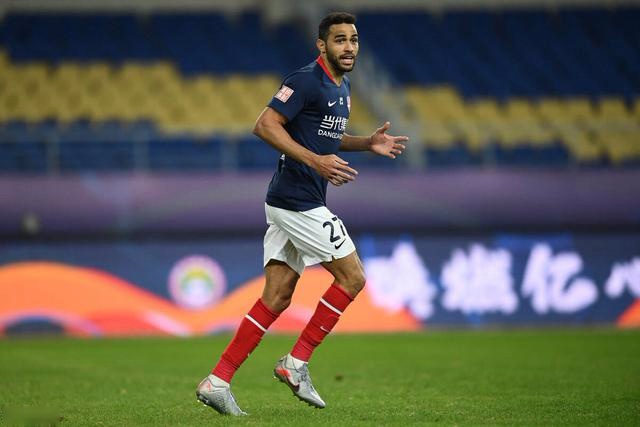 没想到！卡尔德克原本被认为即将加盟深足，如今却出现戏剧性转折