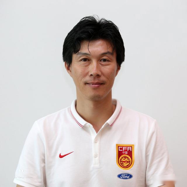 男足最强门将，退役安置体育局地区楚良级别年薪如何？