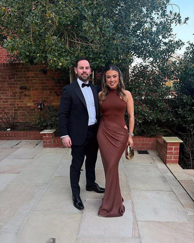 阿兰-希勒的女儿和橄榄球明星男友订婚，希勒送上祝福 (https://www.olegood.com/) 体育 第3张