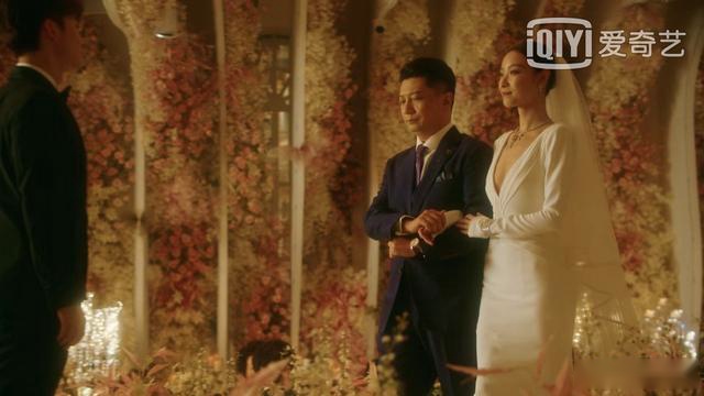 流金岁月：发现漏洞！锁锁和谢宏祖的婚礼上，别再自圆其说了