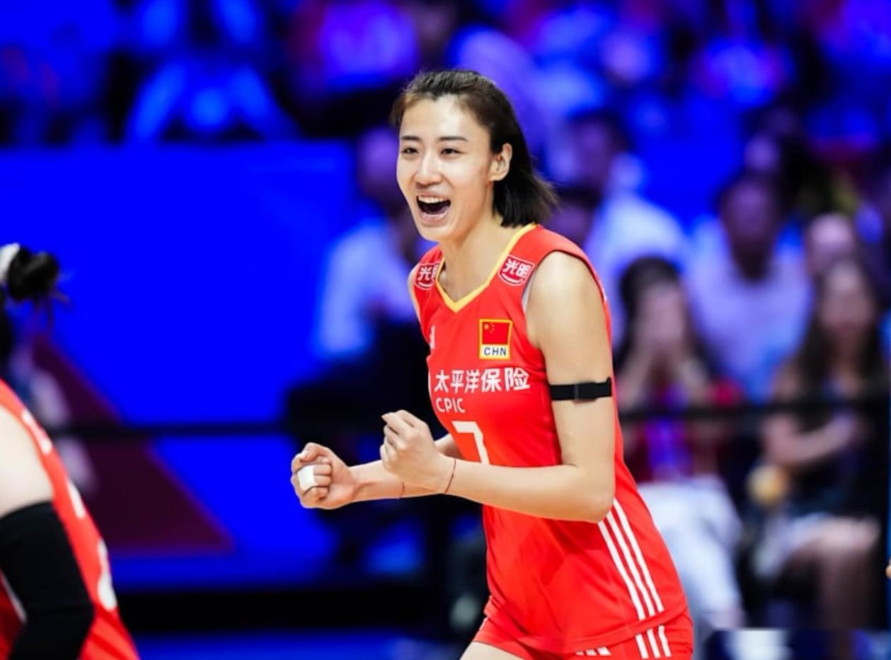 女排3-1日本四爆点太关键！吴梦洁连爆成大腿，3老将托底太稳了！ (http://www.xuexiaoyu.cn/) abs 第4张