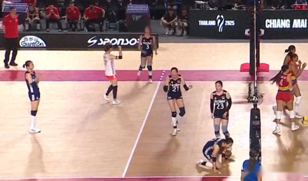 女排3-1哥伦比亚！全队开心庆祝，李盈莹欢呼大笑，下场遭强敌！ (http://www.armanice.com/) 体育 第1张