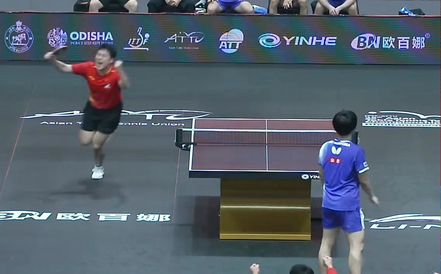 梁靖崑3-2松岛辉空！后2局碾压取胜怒吼，男团3-2逆转日本进决赛 (http://www.tiidu.cn/) 娱乐 第3张
