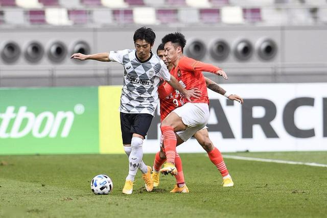 恒大对阵神户胜利船首发预测，高拉特重返主力阵容，黄博文挑大梁