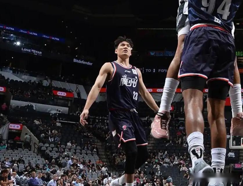北控后悔不？NBA季前赛陈国豪连续两场上双，下赛季或迎蜕变！ (http://www.tiidu.cn/) 娱乐 第3张