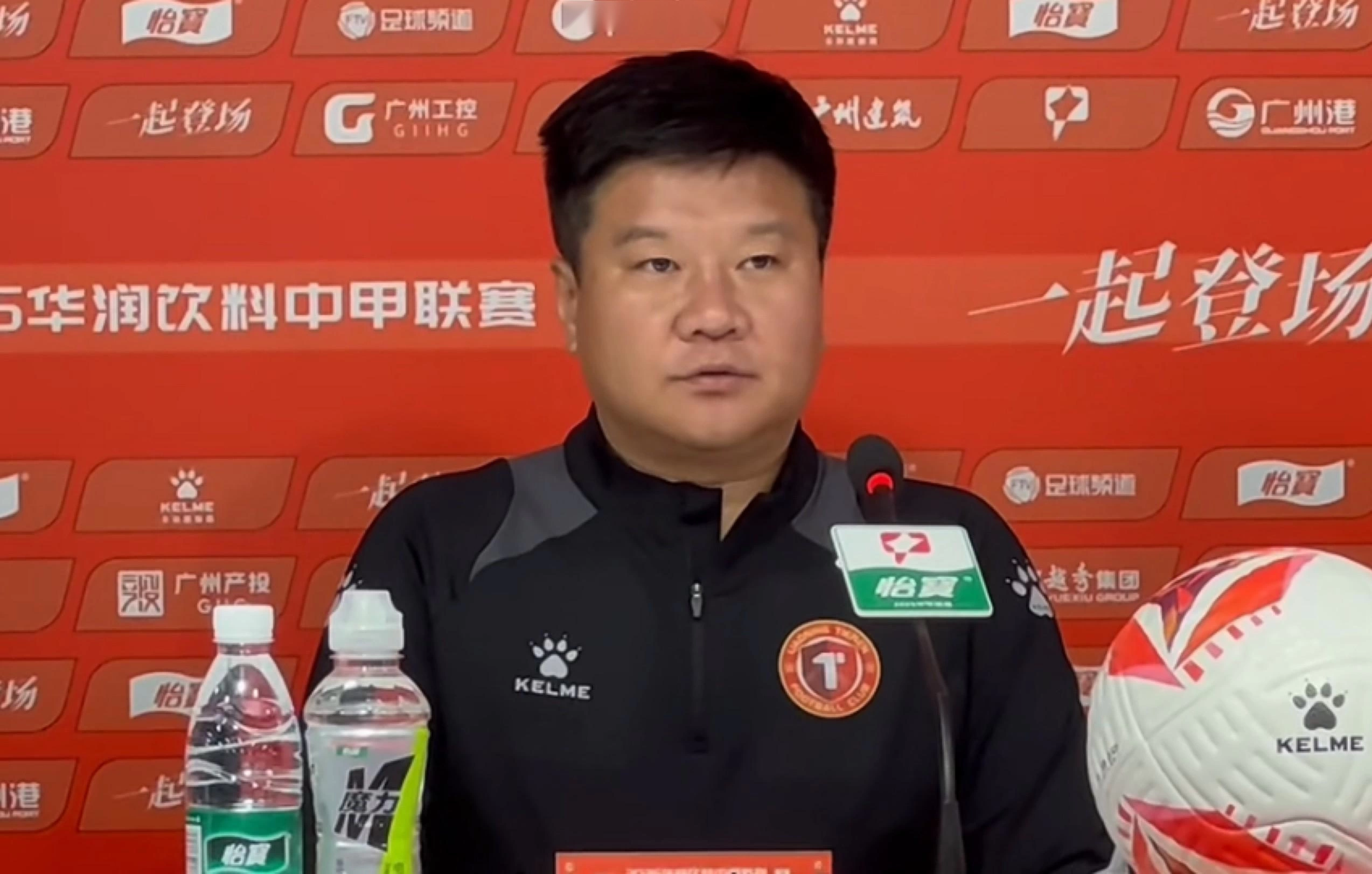 李金羽：卡洛斯曾为铁人带来积极变化，我始终尊重他、想念他