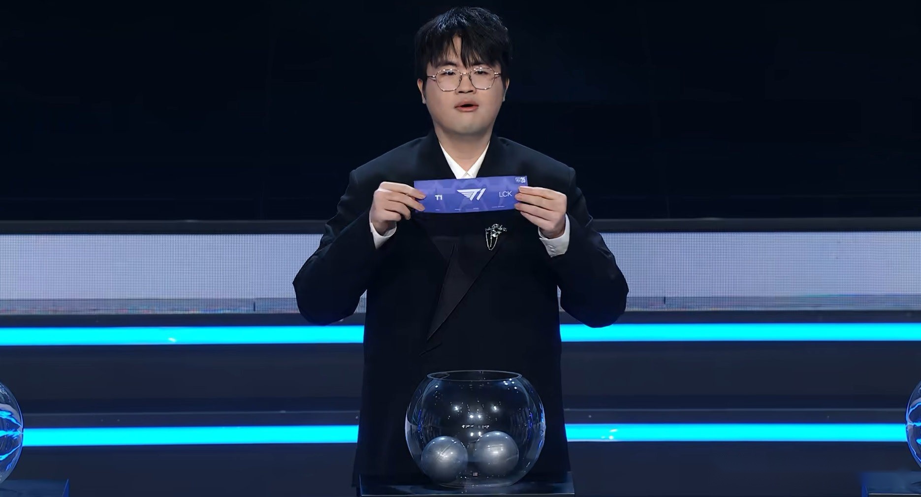 好签！8强抽签出炉：AL迎战T1，TES对阵G2！HLE和GEN强强内战 (http://www.busunion.cn/) xiami 第3张