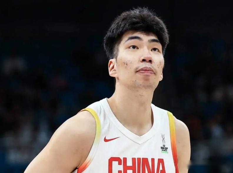 余嘉豪打成西乙外援了！三分挖掘后内外线兼备，若对抗提升更无解 (http://www.zjmmc.cn/) hsti 第3张
