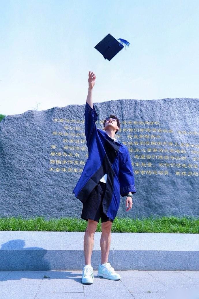 冠军班研究生顺利毕业，徐嘉余：感谢北京体育大学的栽培 (http://www.zjmmc.cn/) hsti 第1张