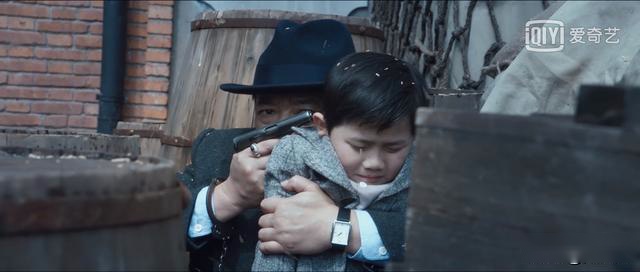 瞄准：水母暗杀组惊艳亮相，牧鱼身份浮出水面，节奏紧凑不拖沓