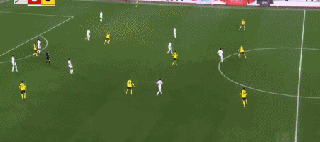 半场:多特蒙德1-0奥格斯堡,吉拉西破门,两队总计1射正 半场:多特蒙德1-0奥格斯堡,吉拉西破门,两队总计1射正