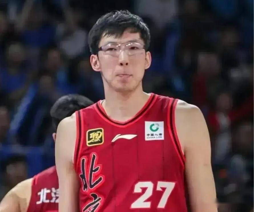 宫鲁鸣神预言再曝周琦隐患！进攻血槽只有20分钟，防守还遭针对！ (http://www.tiidu.cn/) 娱乐 第2张