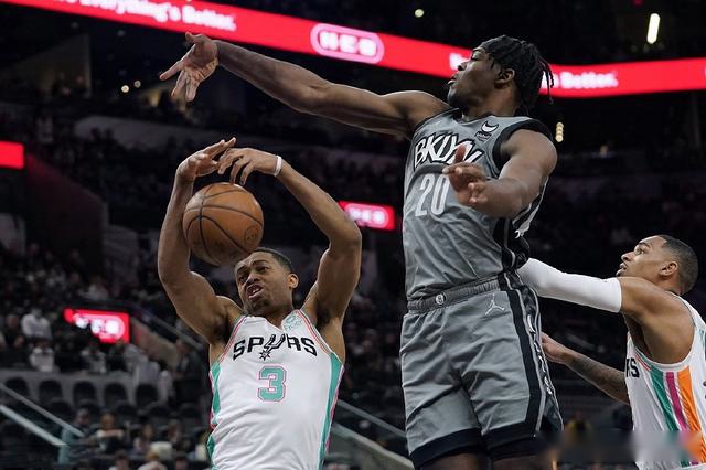 单场15个进攻篮板！纳什给点机会吧，他是篮网未来内线的唯一希望