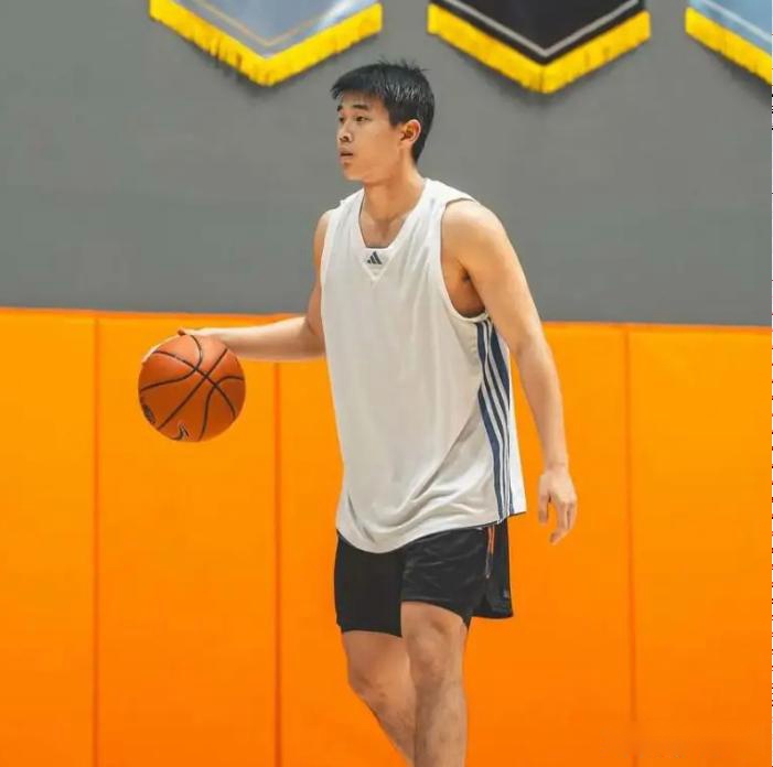 林葳加盟NCAA有点阻碍了？媒体人分析两方面原因，尽快解决吧！ (http://www.zjmmc.cn/) hsti 第2张