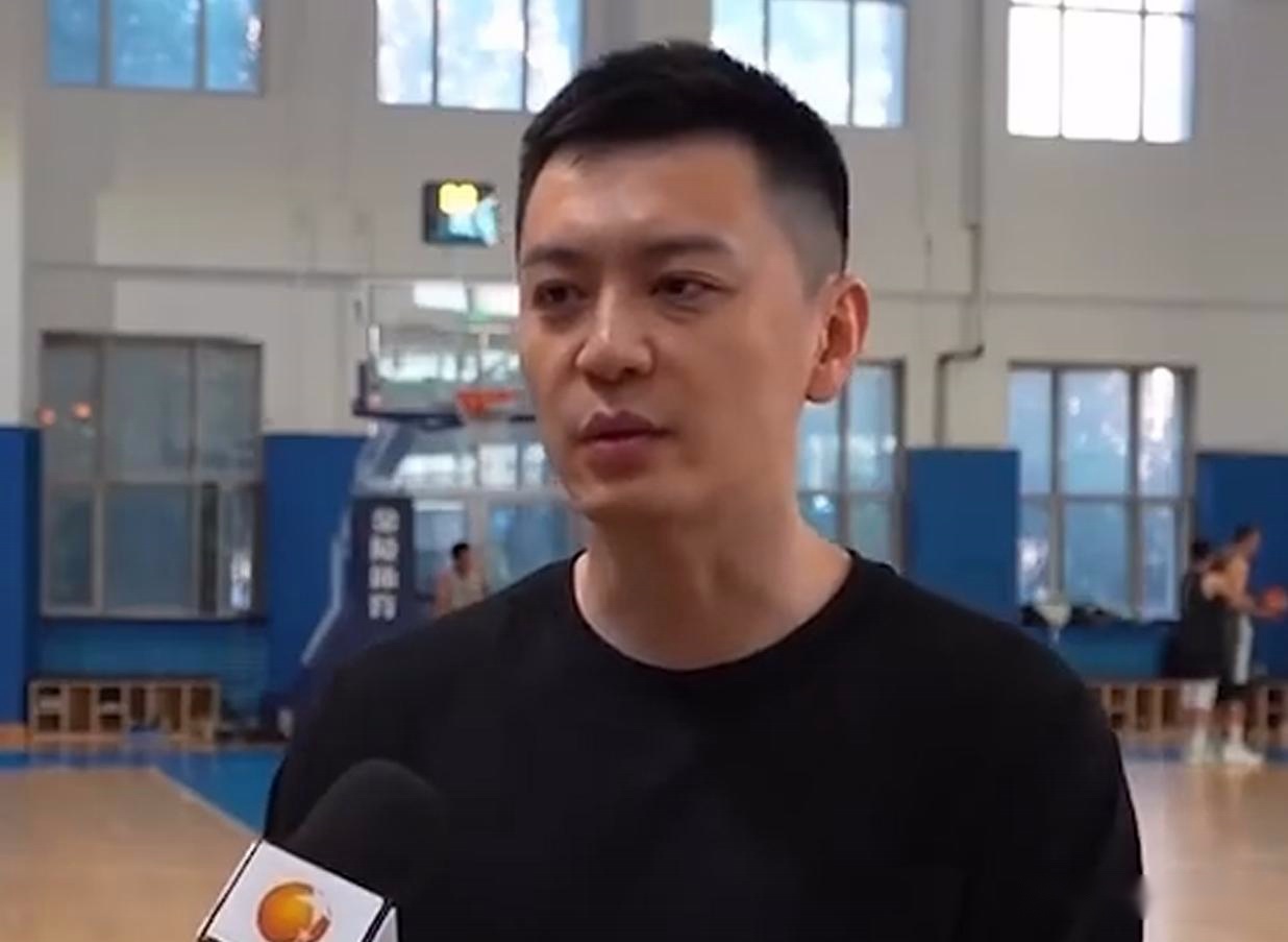 辽宁集结采访！赵继伟+2将表露家乡情谊全力以赴，杨鸣回应韩德君 (http://www.busunion.cn/) xiami 第4张
