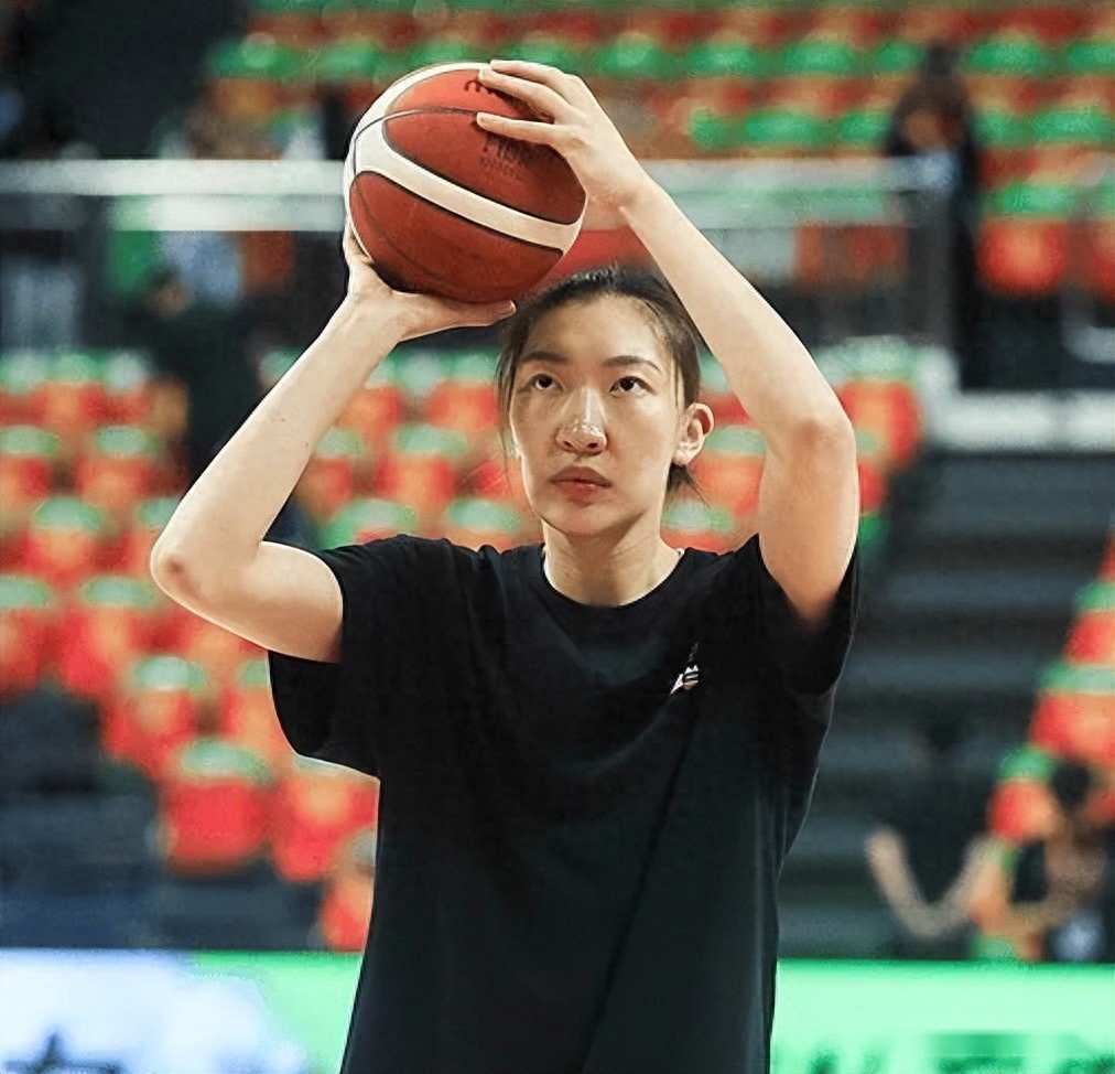 女篮终挖内外双核！韩旭重拾巅峰制霸上半场，杨舒予攻坚收割比赛 (http://www.armanice.com/) 体育 第1张