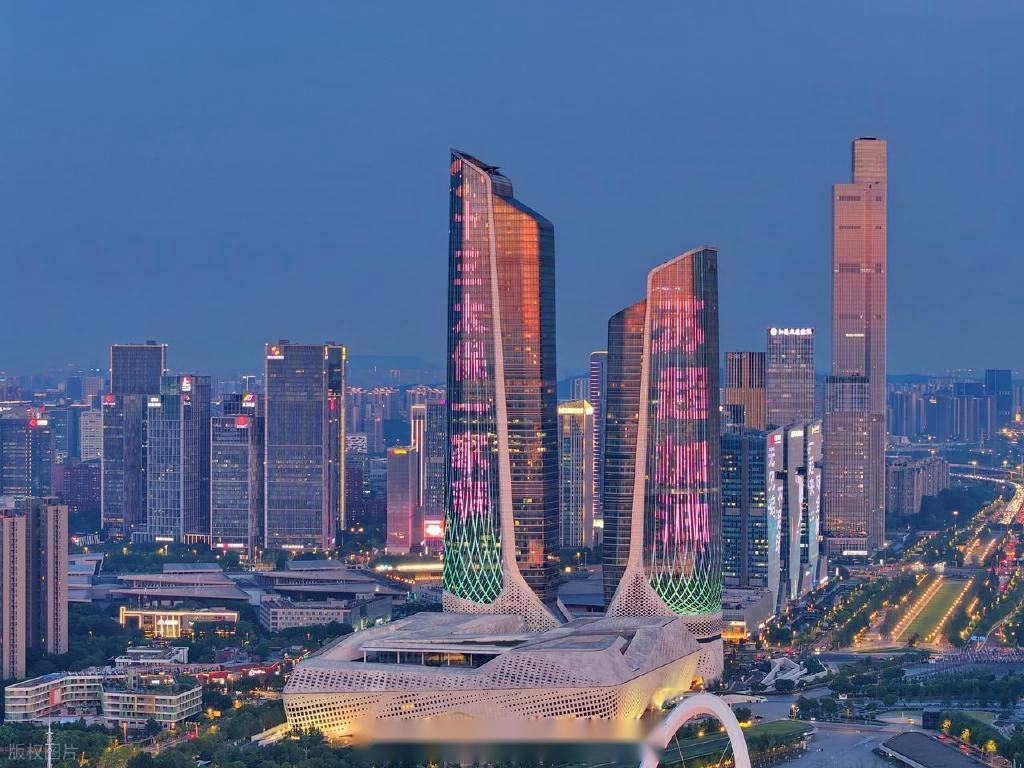 苏超的终极意义丨不懂球夜话 (http://www.busunion.cn/) 体育 第3张
