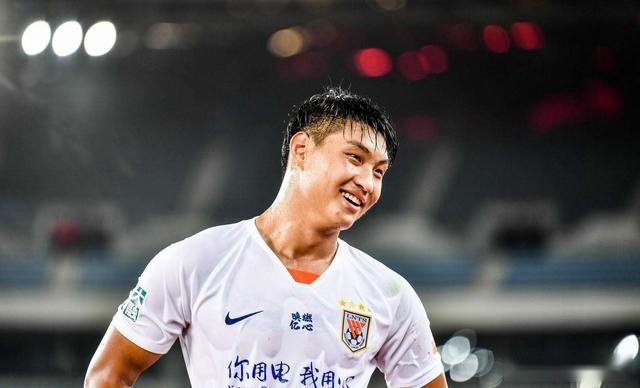 8-5!鲁能踢疯了,郝伟用人存争议,国足希望之星4场15分钟
