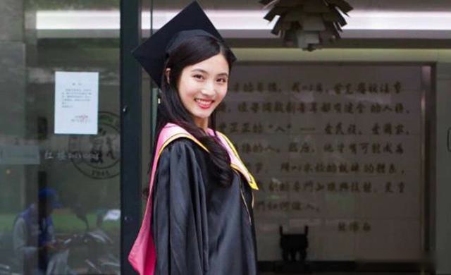 经历困难留在辽宁男篮！是CBA少有的传统后卫，与女友好事将近