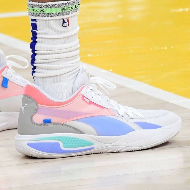 NBA球员上脚:保罗·乔治上脚PG2.5,老詹战靴Lebron 19曝光