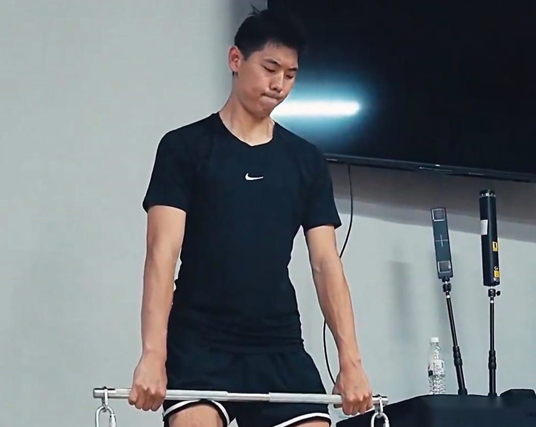 崔永熙回东莞继续康复！身材精壮，力量+有球兼备，能恢复100%！ (http://www.tiidu.cn/) 娱乐 第2张