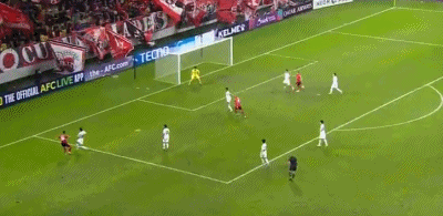 成都1-0江原取队史亚冠正赛首胜，周定洋精彩凌空斩制胜 (http://www.busunion.cn/) 体育 第12张
