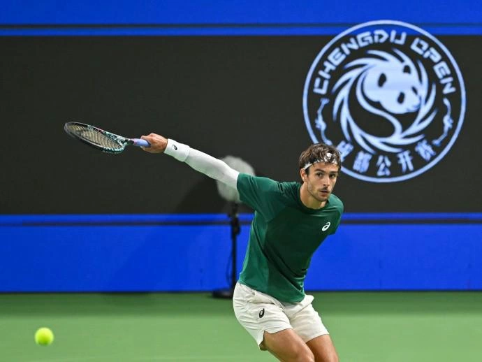 ATP250成都赛：穆塞蒂1-2不敌资格赛选手，连续两年获亚军