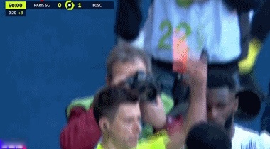 输急眼了?内马尔染红 跟对手生扛不过后一掌撂倒