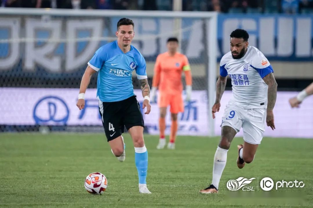 pp体育中超最新新闻聚焦裁判争议判罚球迷呼吁引入更精准VAR系统